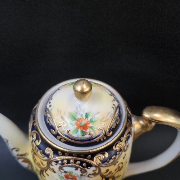 Vintage Porcelain Tea Set Handpainted w Heavy Gold Accents - Picture 3 of 12